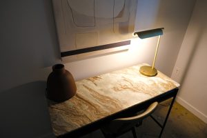Photo Functionalist design table lamp